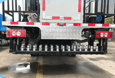 spreading width is 0-6m and could be adjustable