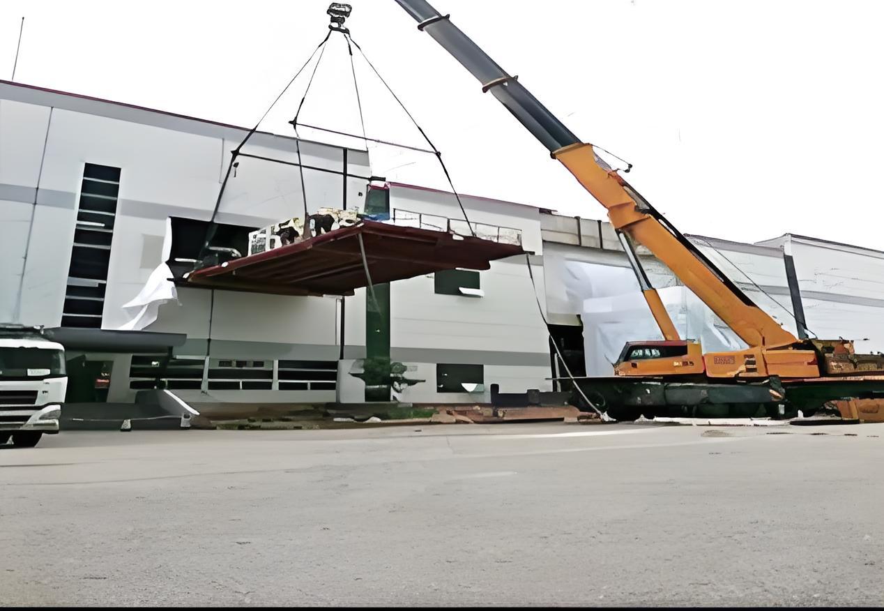 handling equipment by boom truck