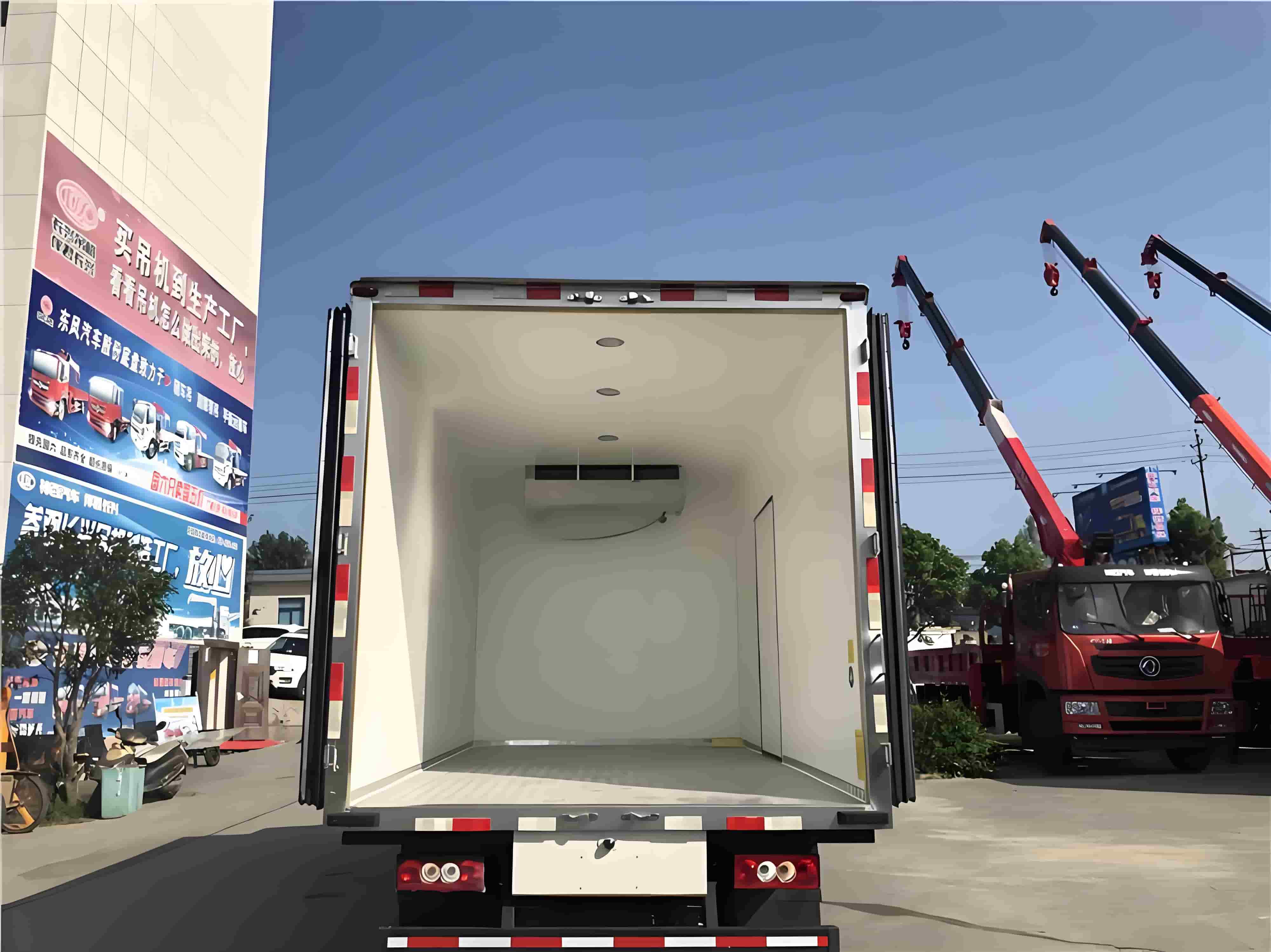 van box of refrigerated truck